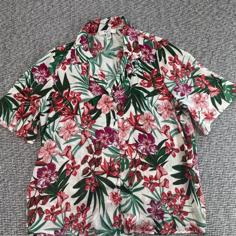 C by one Women Tropical Floral Short Sleeve Button Down Camp Shirt Pink Green M